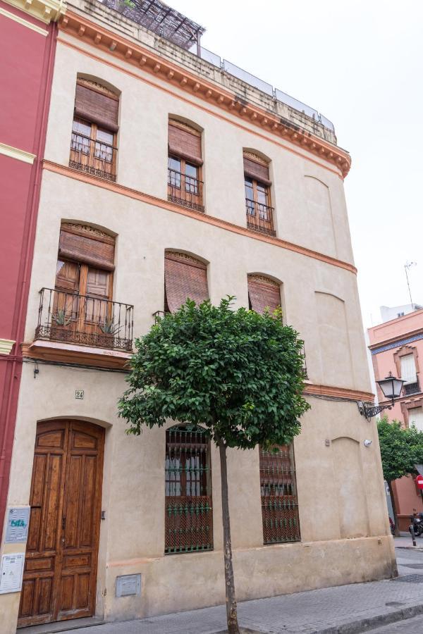 Alameda Rooms Sevilla Bagian luar foto